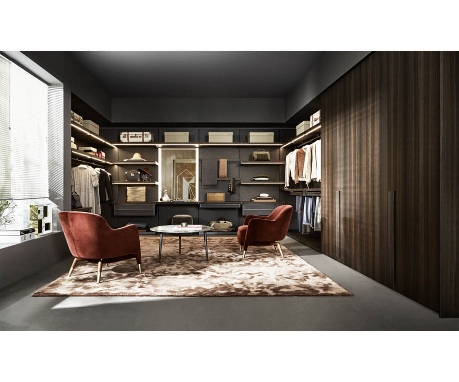 High End Master Dressing Walk-in Closet by Molteni&C Casa Design Group