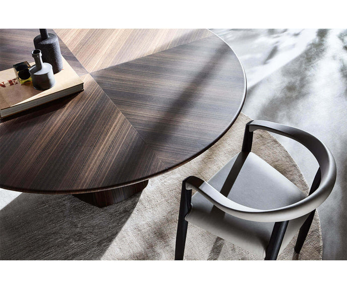 High End Miss Armchair by Molteni&C Casa Design Group