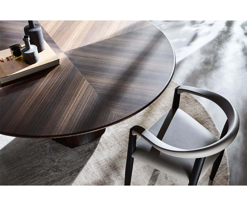 High End Miss Armchair by Molteni&C Casa Design Group