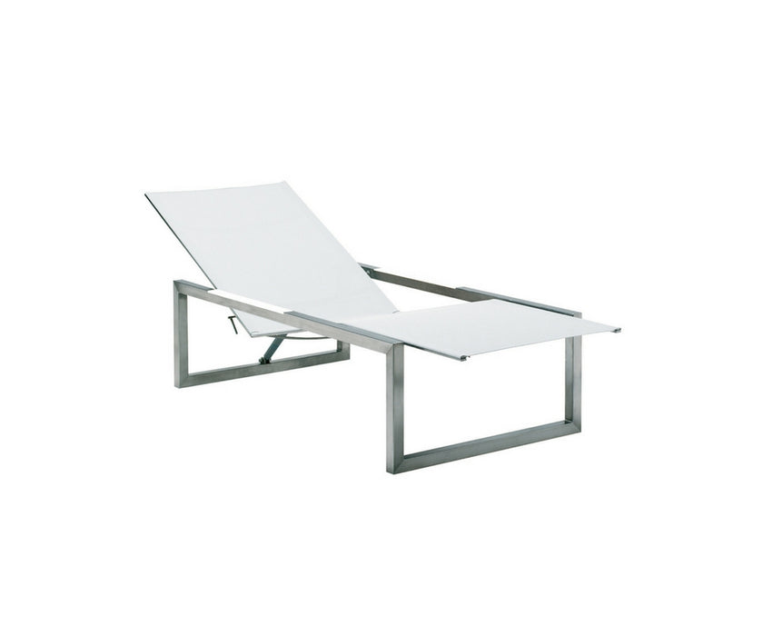 Stylish and Comfortable Ninix Sun Lounger by Royal Botania Casa Design Group
