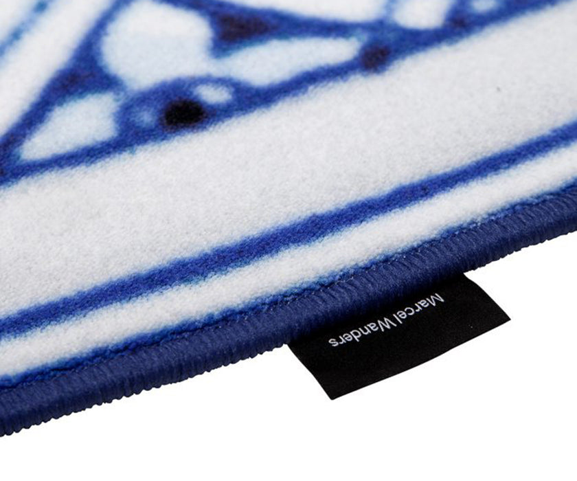 Delft Blue Plate Rug Moooi