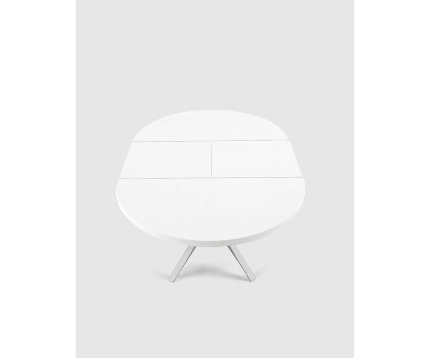 High end Oops Dining Table by Kristalia Casa Design