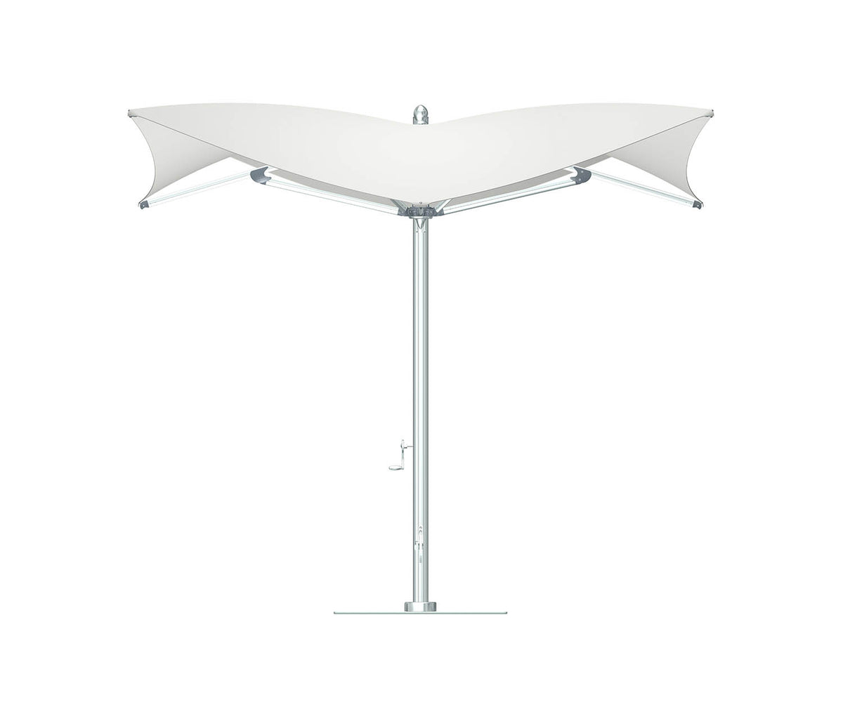 Durable luxury cantilever parasol by Tuuci Ocean Master Max Manta – Casa Design Group