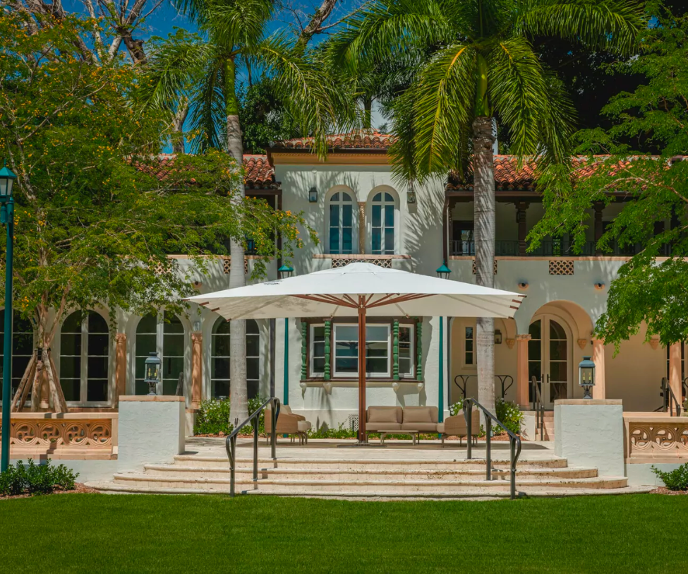 Durable commercial outdoor shade umbrella by TUUCI Ocean Master Mega Max – Casa Design Group
