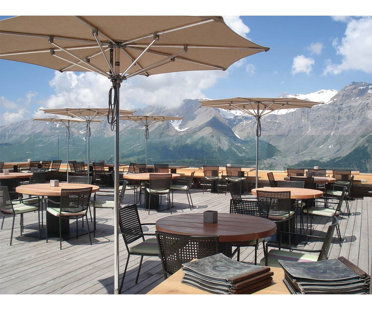 Contemporary Tuuci Ocean Master Zero Horizon outdoor parasol Casa Design Group