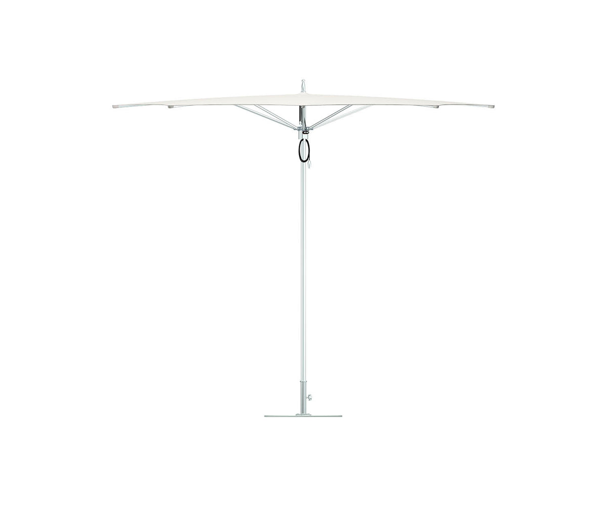 Contemporary Tuuci Ocean Master Zero Horizon outdoor parasol Casa Design Group