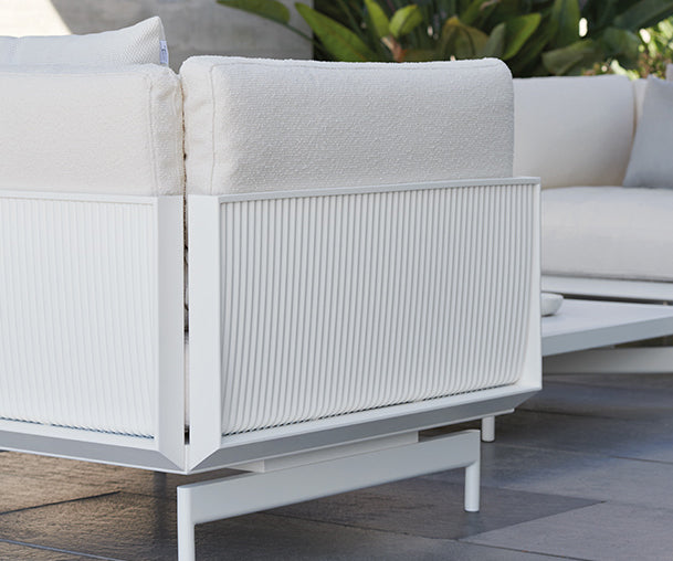 Onde Lounge Chair Gandia Blasco