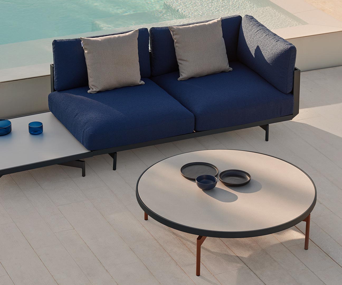 Onde Round coffee table Ø47" Gandia Blasco