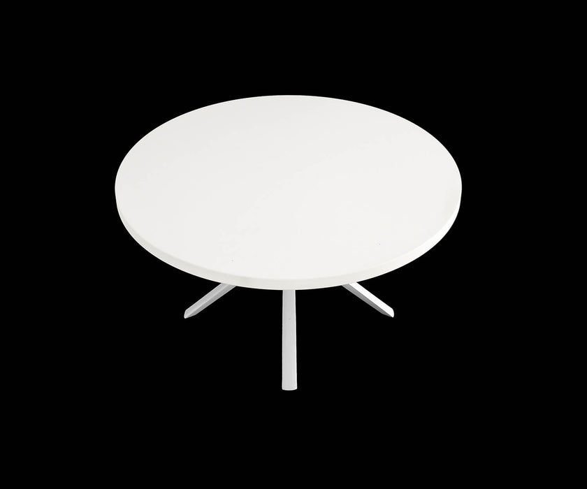 High end Oops Dining Table by Kristalia Casa Design