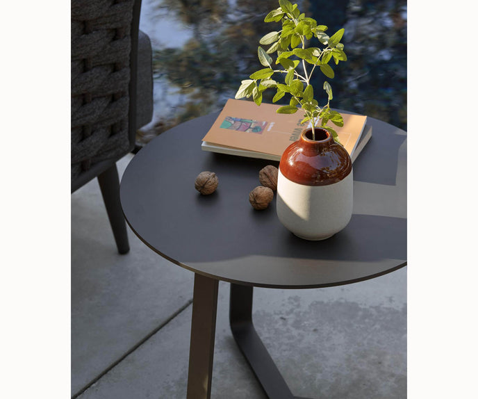 Giro Side Table | Manutti