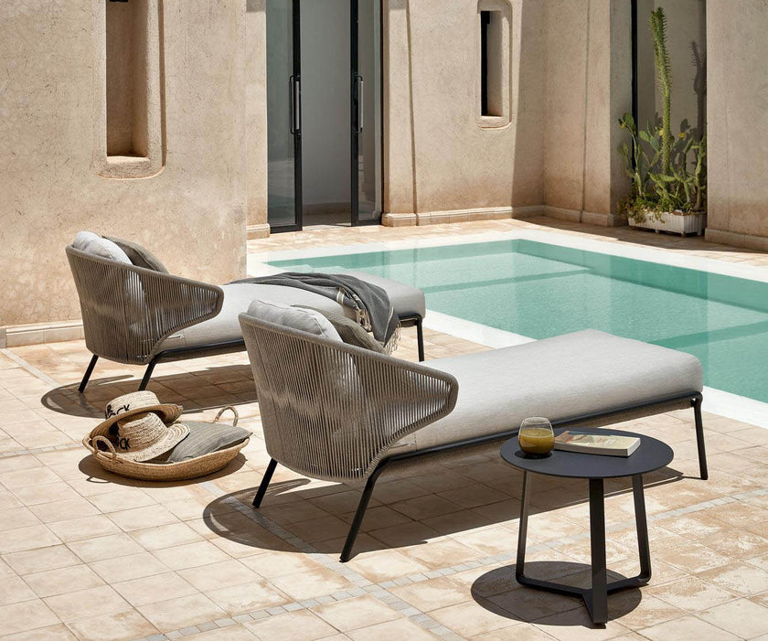 Giro Side Table | Manutti