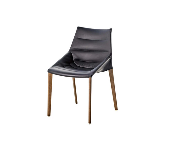 High End Outline Chair by Molteni&C Casa Design Group