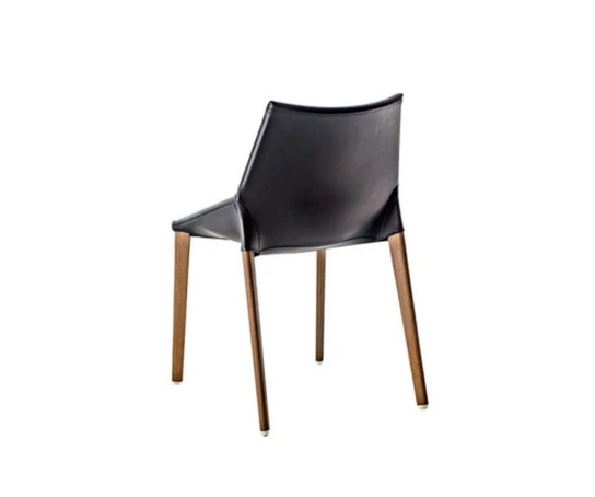 High End Outline Chair by Molteni&C Casa Design Group