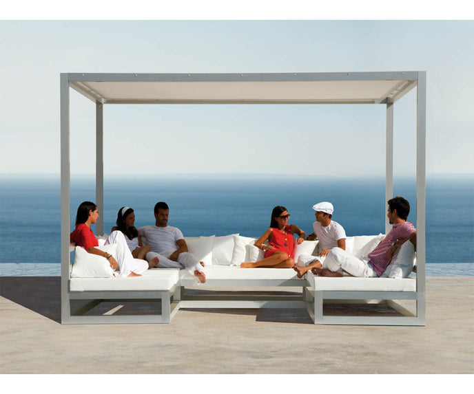 High end Pergola Sofa by Gandia Blasco Casa Design