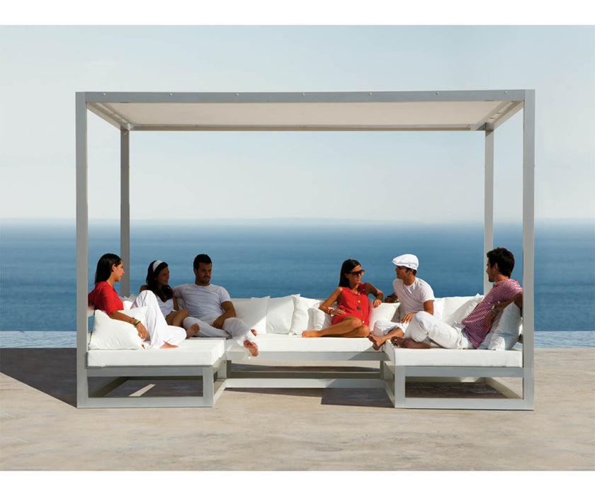 High end Pergola Sofa by Gandia Blasco Casa Design