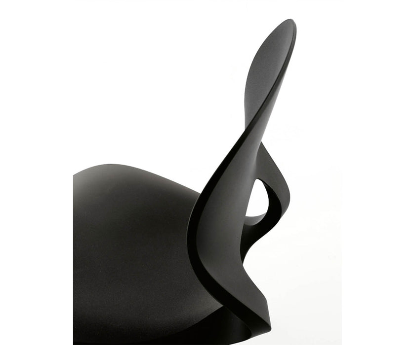 Pikaia with Castors Chair Kristalia