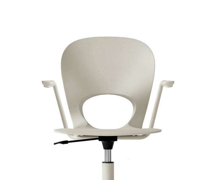 Pikaia with Castors Chair Kristalia