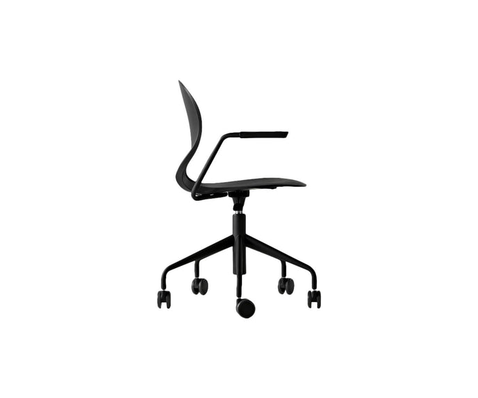 Pikaia with Castors Chair Kristalia