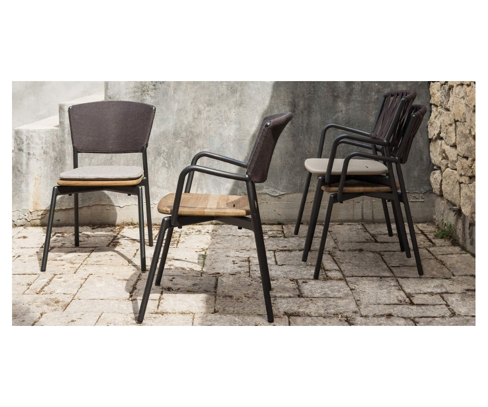 Aluminum Frame and Teak Seat Piper 021 Outdoor Dining Armchair by Roda | Casa Design Group