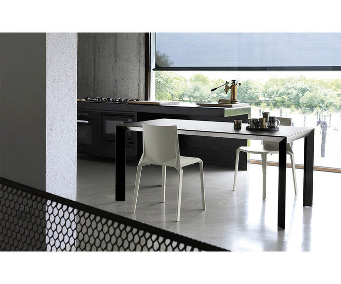 High end Nori Dining Table by Kristalia Casa Design