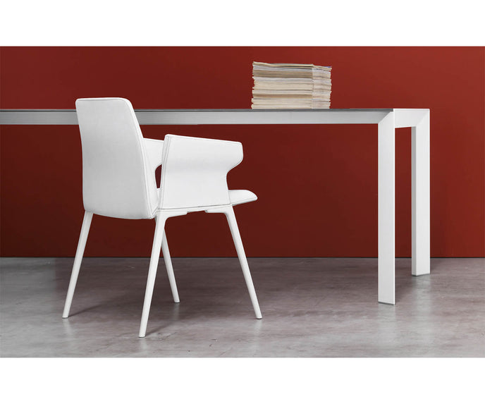 High end Nori Dining Table by Kristalia Casa Design