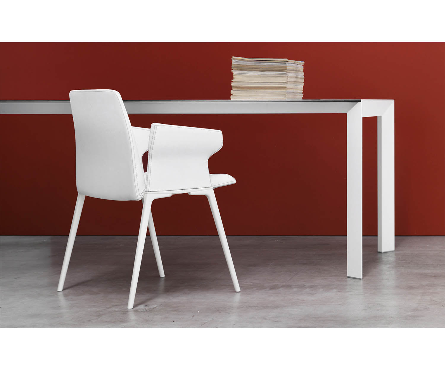 High end Nori Dining Table by Kristalia Casa Design