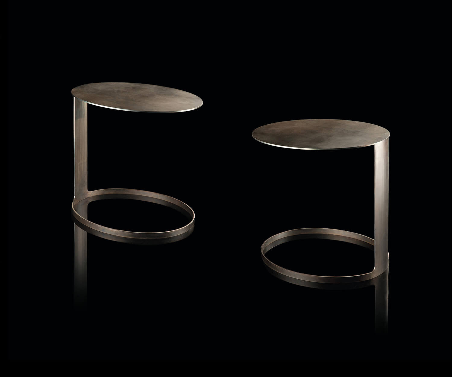 High End Poke Table by Henge Casa Design Group