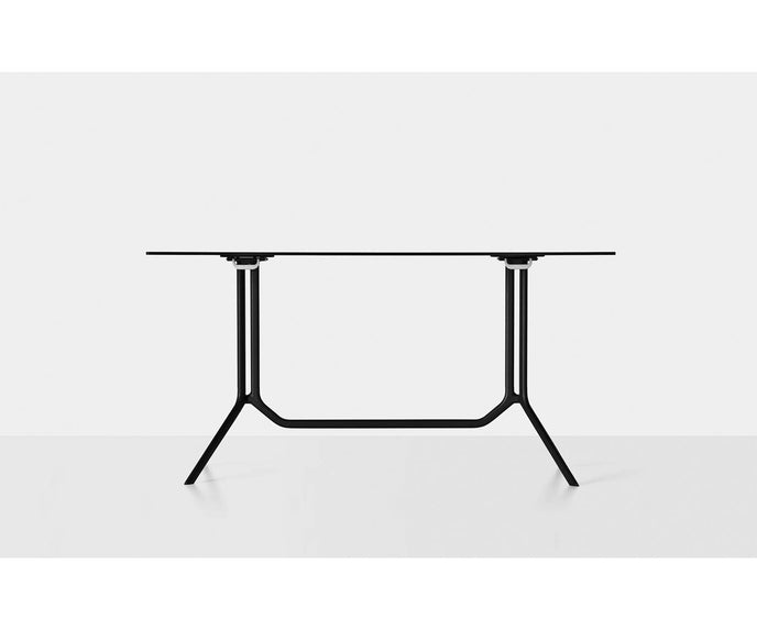 High end Poule Dining Table by Kristalia Casa Design