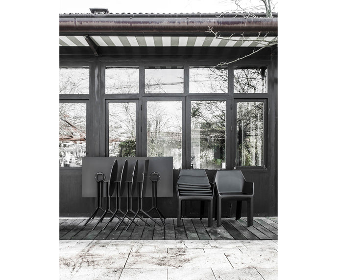 High end Poule Dining Table by Kristalia Casa Design