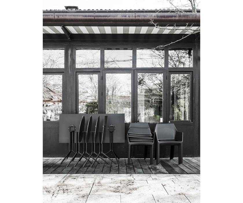 High end Poule Dining Table by Kristalia Casa Design
