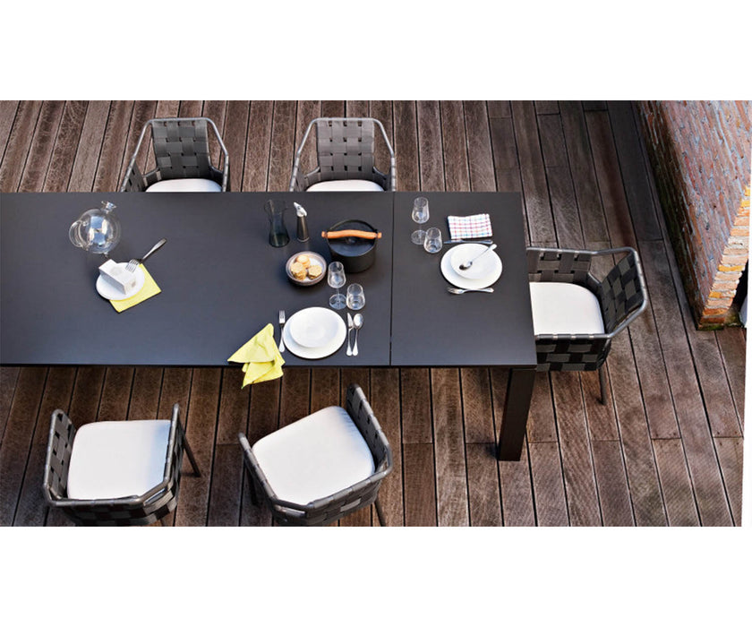 High end Dolmen Dining Table by Varaschin Casa Design