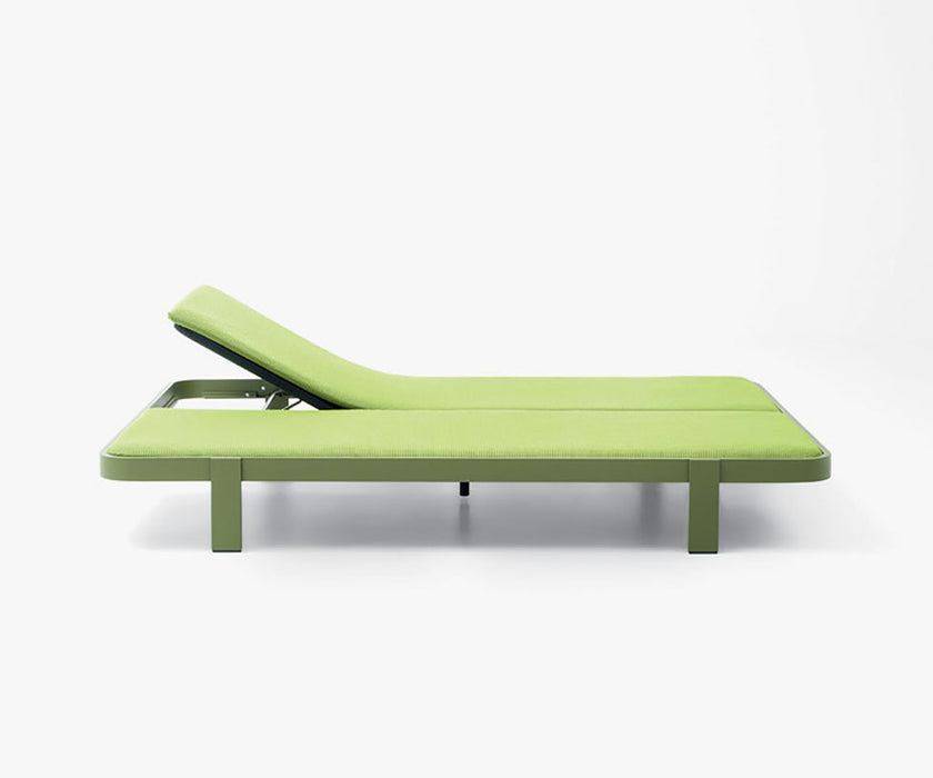 Luxurious Rams Outdoor Sun Bed by Paola Lenti Italian Lounging Furniture Casa Design Group