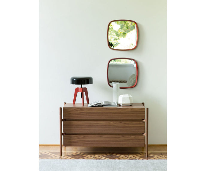 Regent 1 Dresser Porada