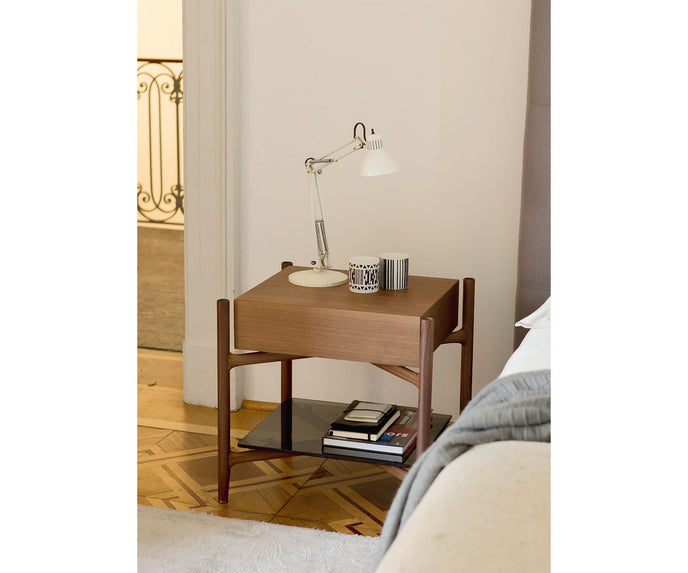 Regent 2 Nightstand Porada