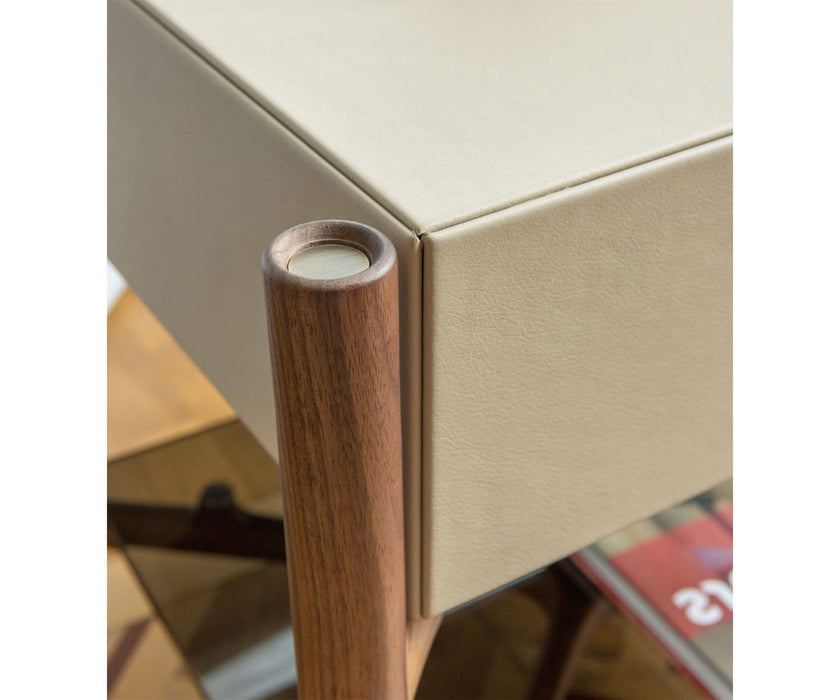 Regent 1 Dresser Porada