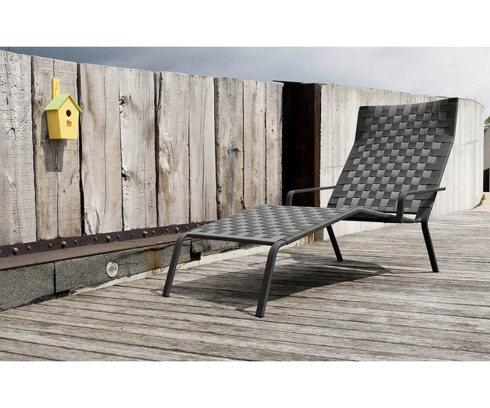 High end Rest Chaise Lounge by Kristalia Casa Design