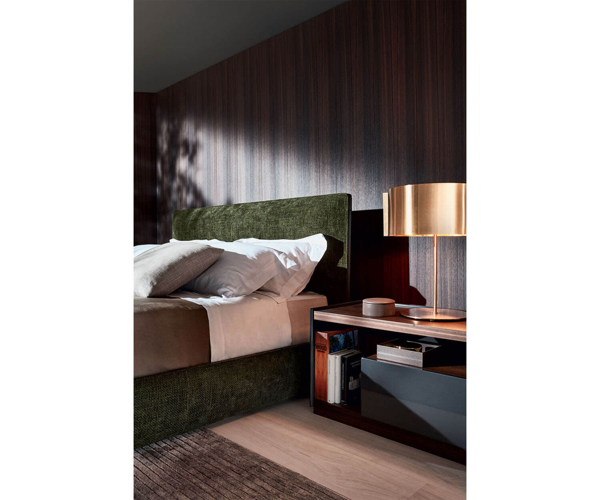 High End Ribbon Bed by Molteni&amp;C Casa Design Group