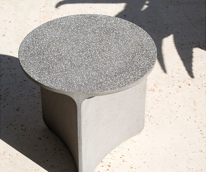 Aspic 001 Side Table I Roda