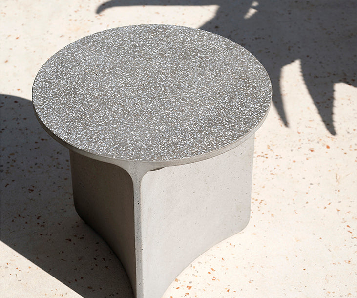 Aspic 001 Side Table I Roda