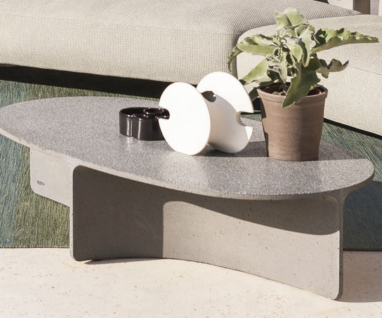 Aspic 002 Coffee Table I Roda 