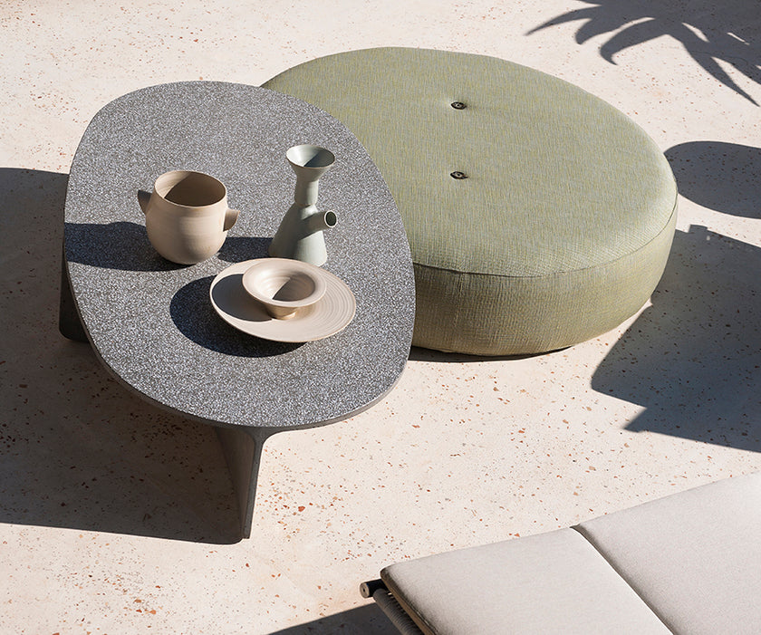 Aspic 002 Coffee Table I Roda 