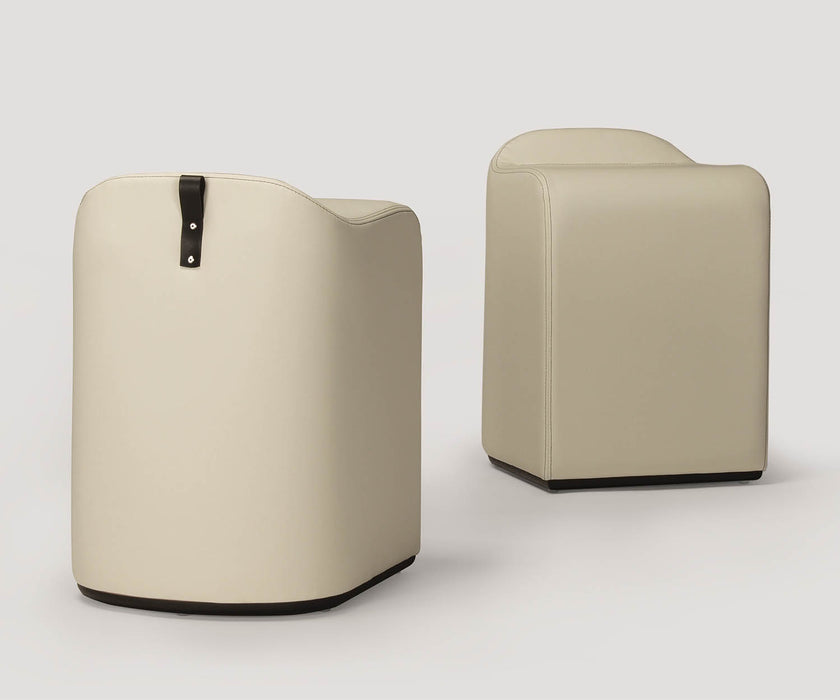 Saddle Bar Stool Skram