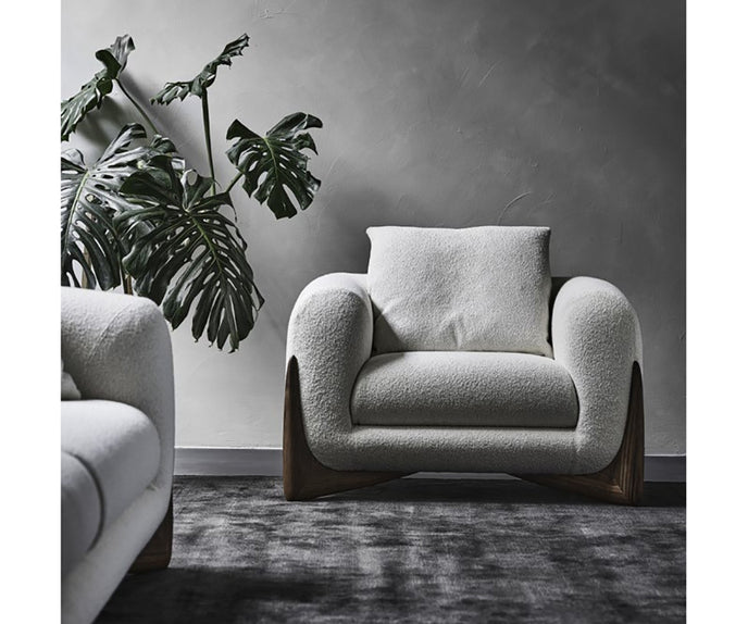 Softbay Poltrona Armchair | Porada