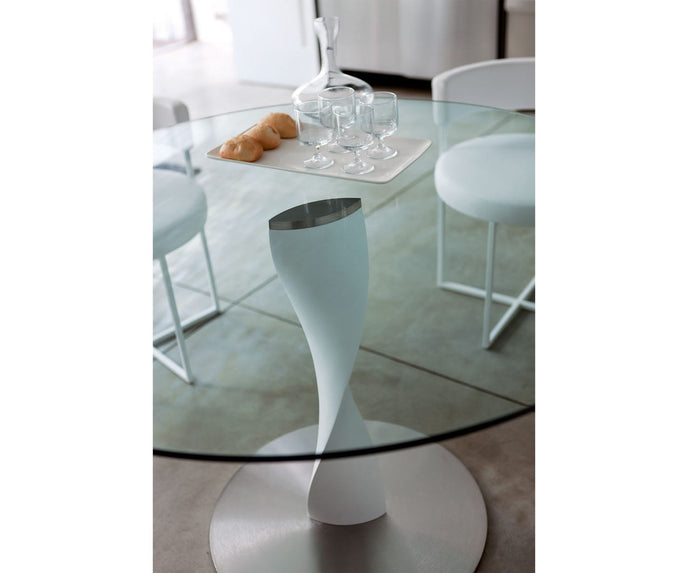 Spin Dining Table Porada