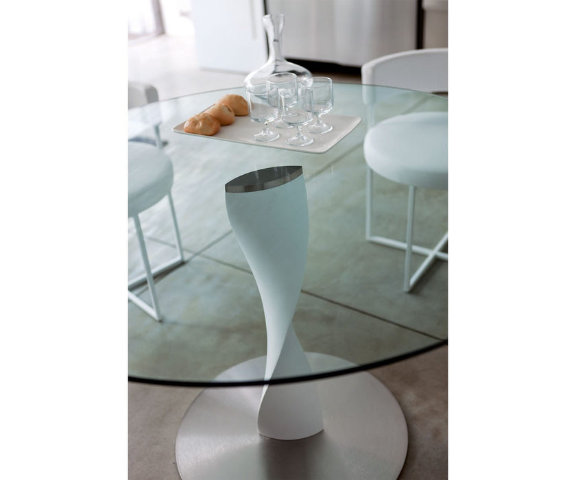 Spin Dining Table Porada