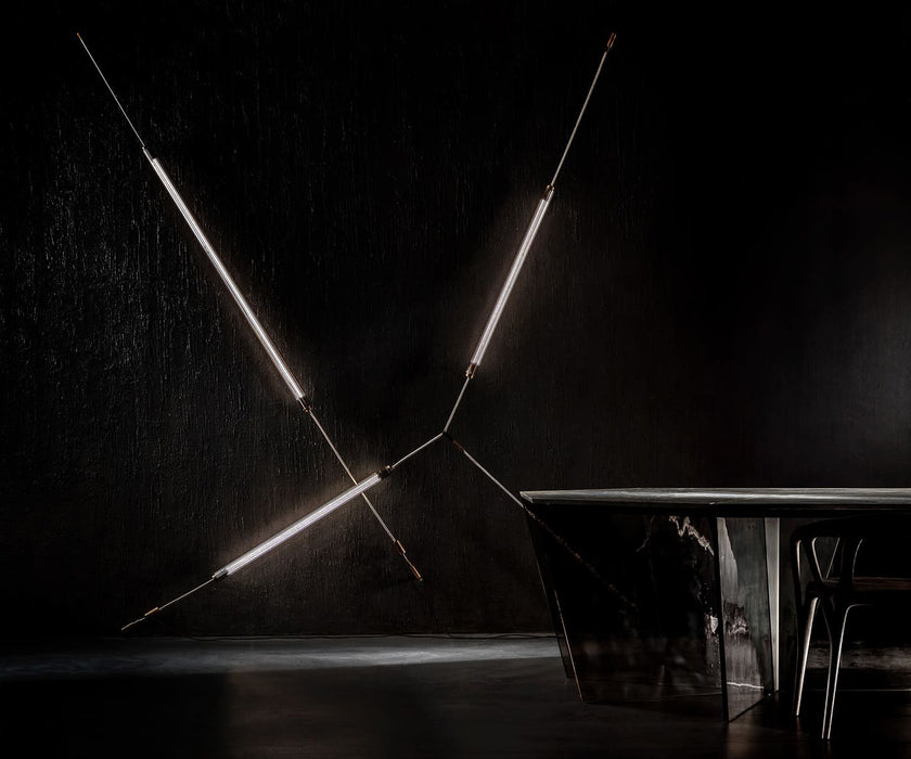High End Spyder Wall Light by Henge Casa Design Group