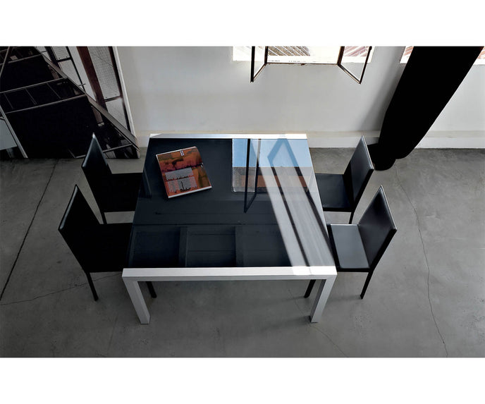 High end Sushi Dining Table by Kristalia Casa Design