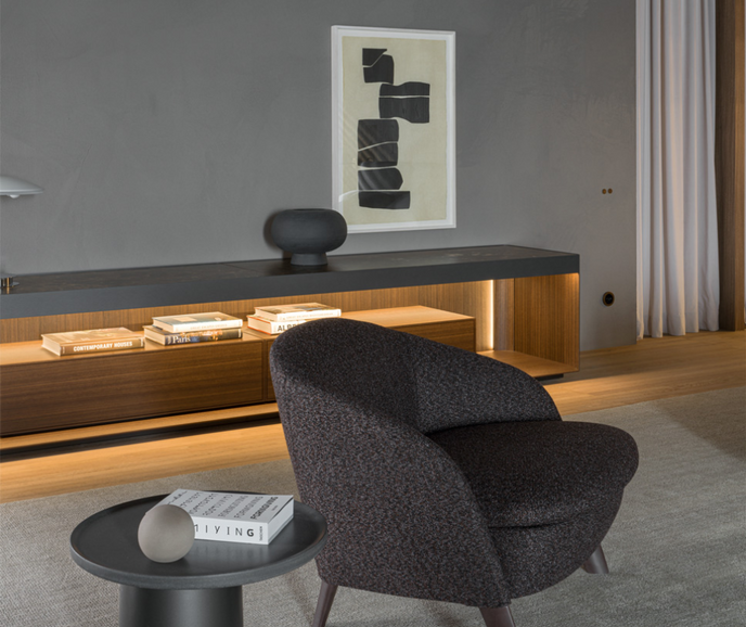 High End Sutton Lounge Chair by Molteni&C Casa Design Group