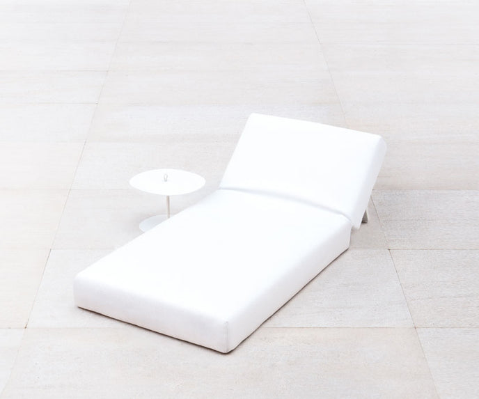 Luxury Swell Outdoor Sun Bed by Paola Lenti Perfect for Relaxation Casa Design Group