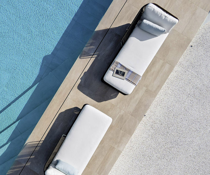 High End Tibidabo Dormeuse Sunbed by Varaschin Casa Design Group